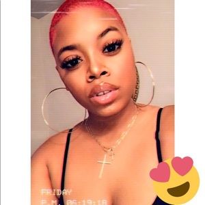 Meet your Posher, Lauren